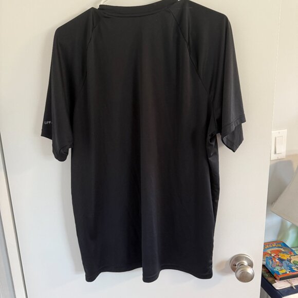 Men's Nike Dri-FIT UPF 40+ Short Sleeve Shirt - NWOT - Picture 2 of 5